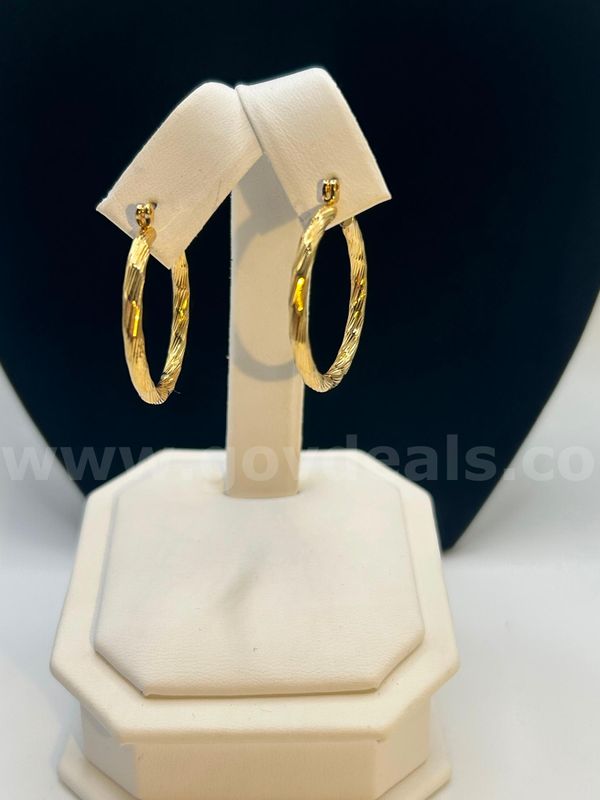 Beautiful, 24k Gold, Hoop Earrings W/Accent .Read ⬇️