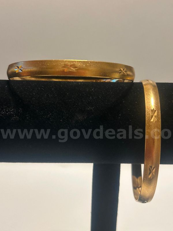 (2) 3” Diameter, Starburst, Textured Finish , Bangle, 24K Gold Filled.