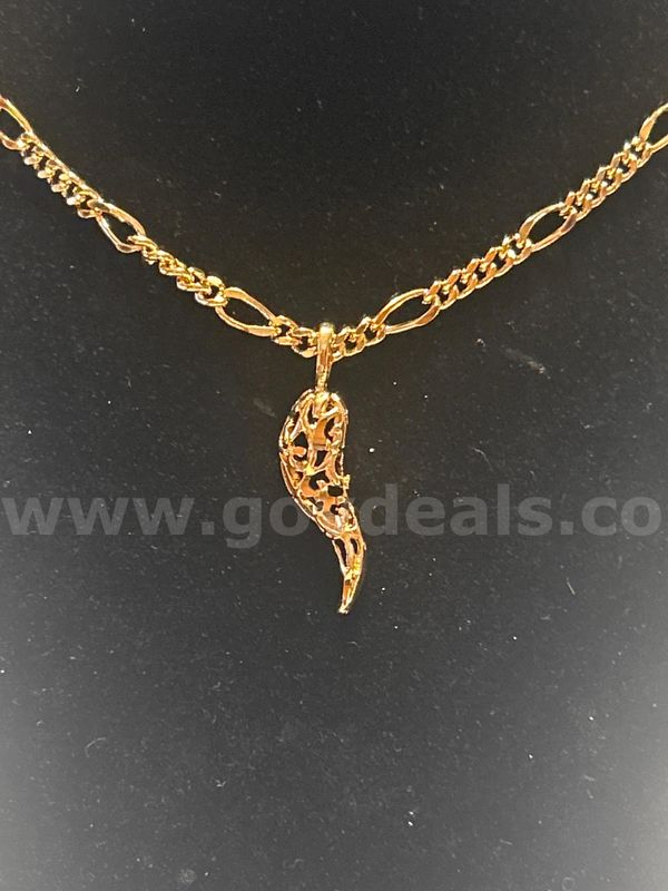 20” Small Figaro Chain Necklace W/ Filigree Italian Horn Pendant 24K Real Gold Filled.