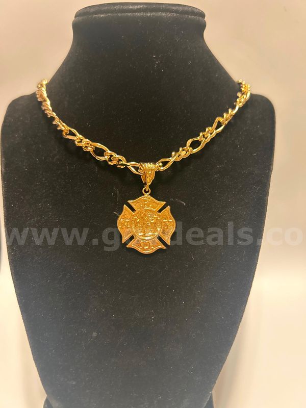 20”, 24k Gold, Large Figaro Chain Necklace W/ “NYFD” Pendant Read⬇️