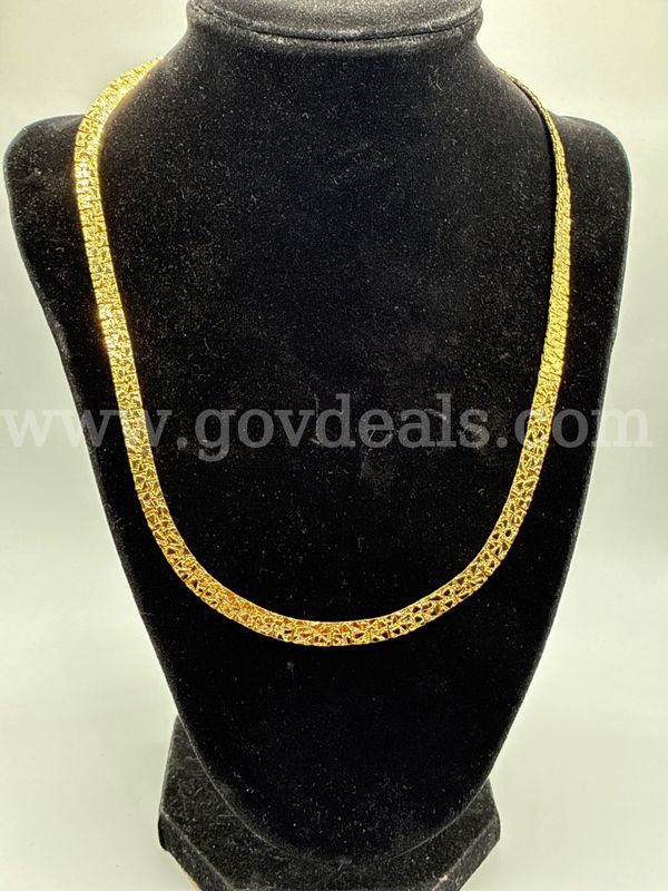 Beautiful! 18” Diamond-Cut Flat Herringbone Necklace 24K Real Gold Filled.