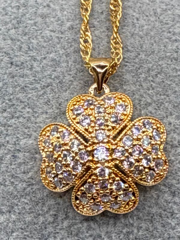 Gorgeous, 24k Gold Filled, 22” Figaro Necklace With CZ Clover Pendant