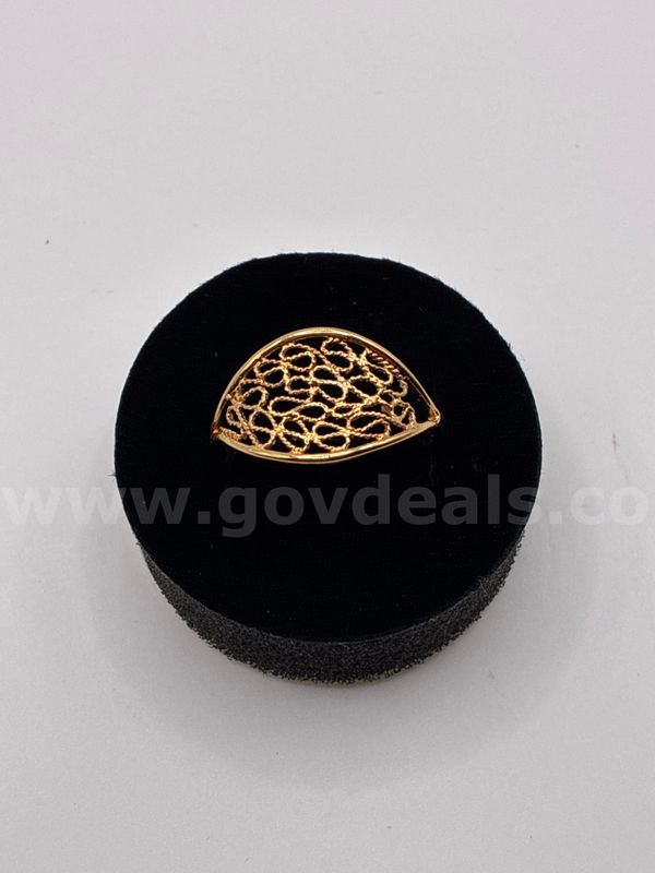 Beautiful, Size 10, Ladies Filagree Ring, 24k Real Gold Filled.
