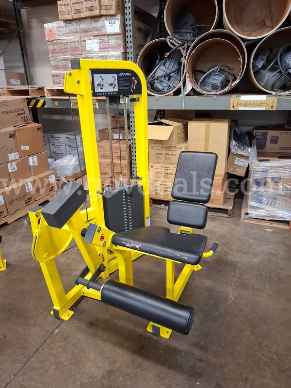 life fitness leg extension machine
