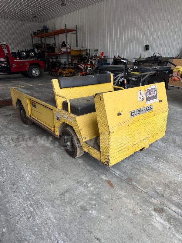 1999 Cushman Titan 300R Electric Cart