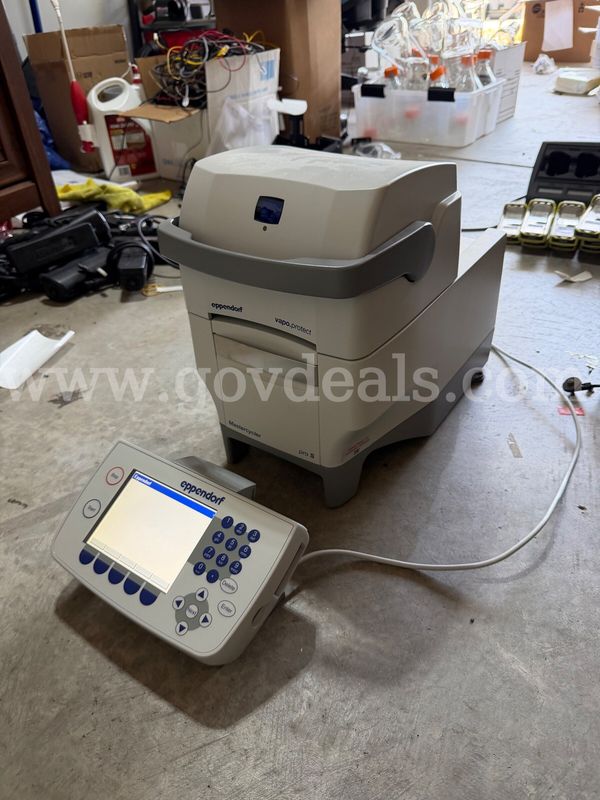 Eppendorf Mastercycler Pro S 6325 PCR Thermal Cycler w/ Controller Tested with shipping