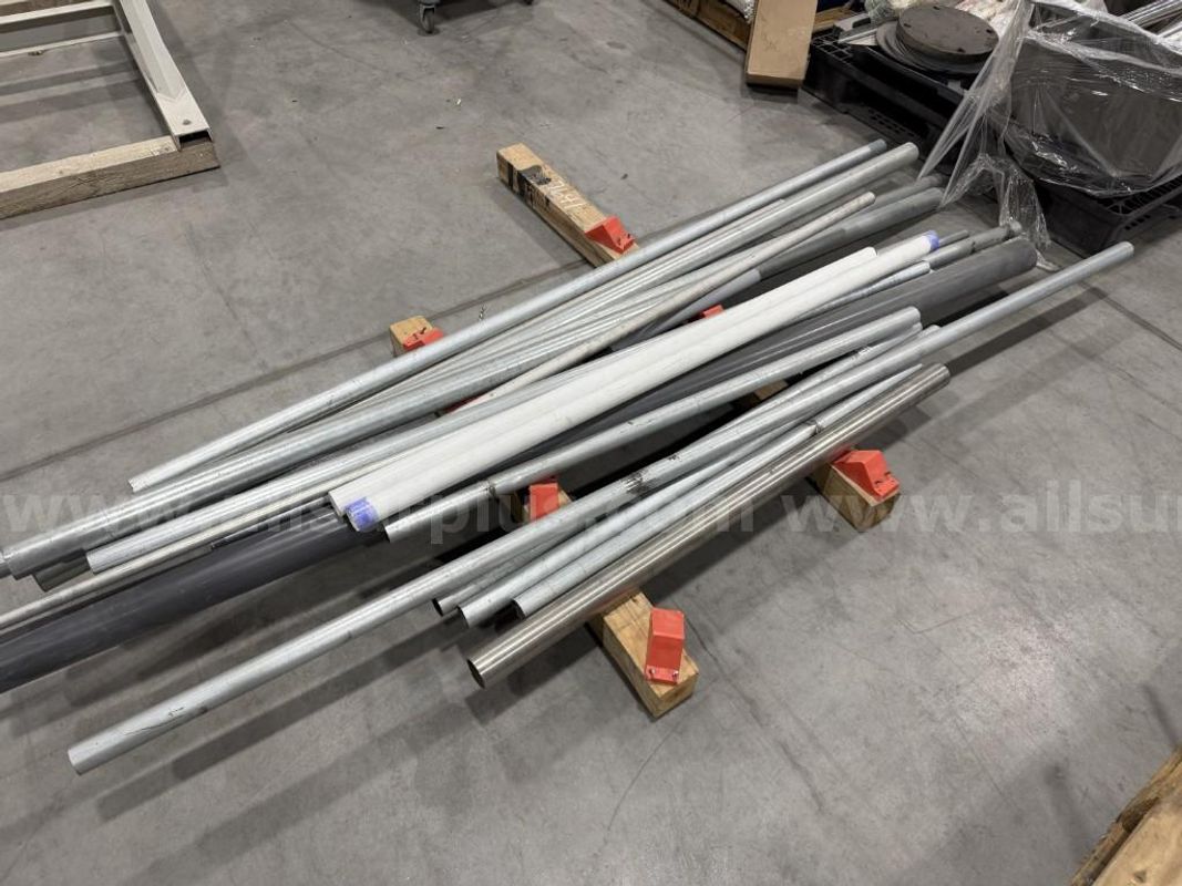 Pipe, Stainless, Carbon Steel and PVC, 0.75in to 8in Dia, Qty Approx 31 Jts