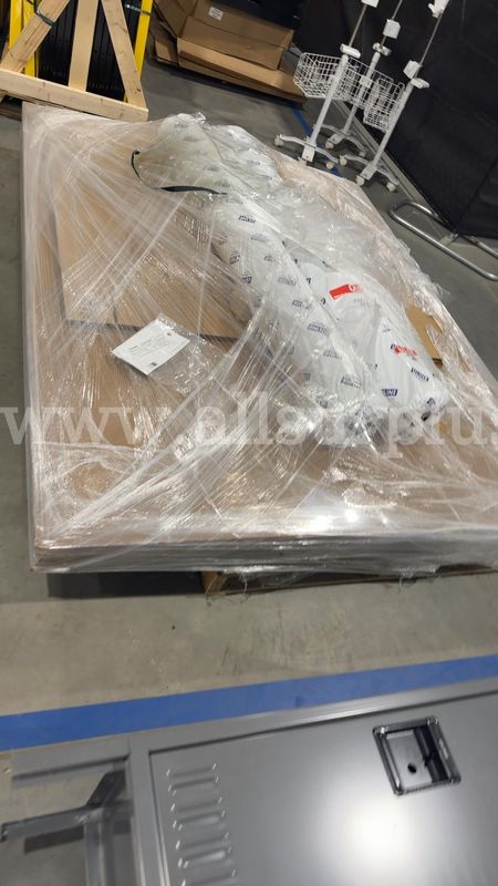 1 Ea. Flat Pack Locker Kit with Doors and Hardware
