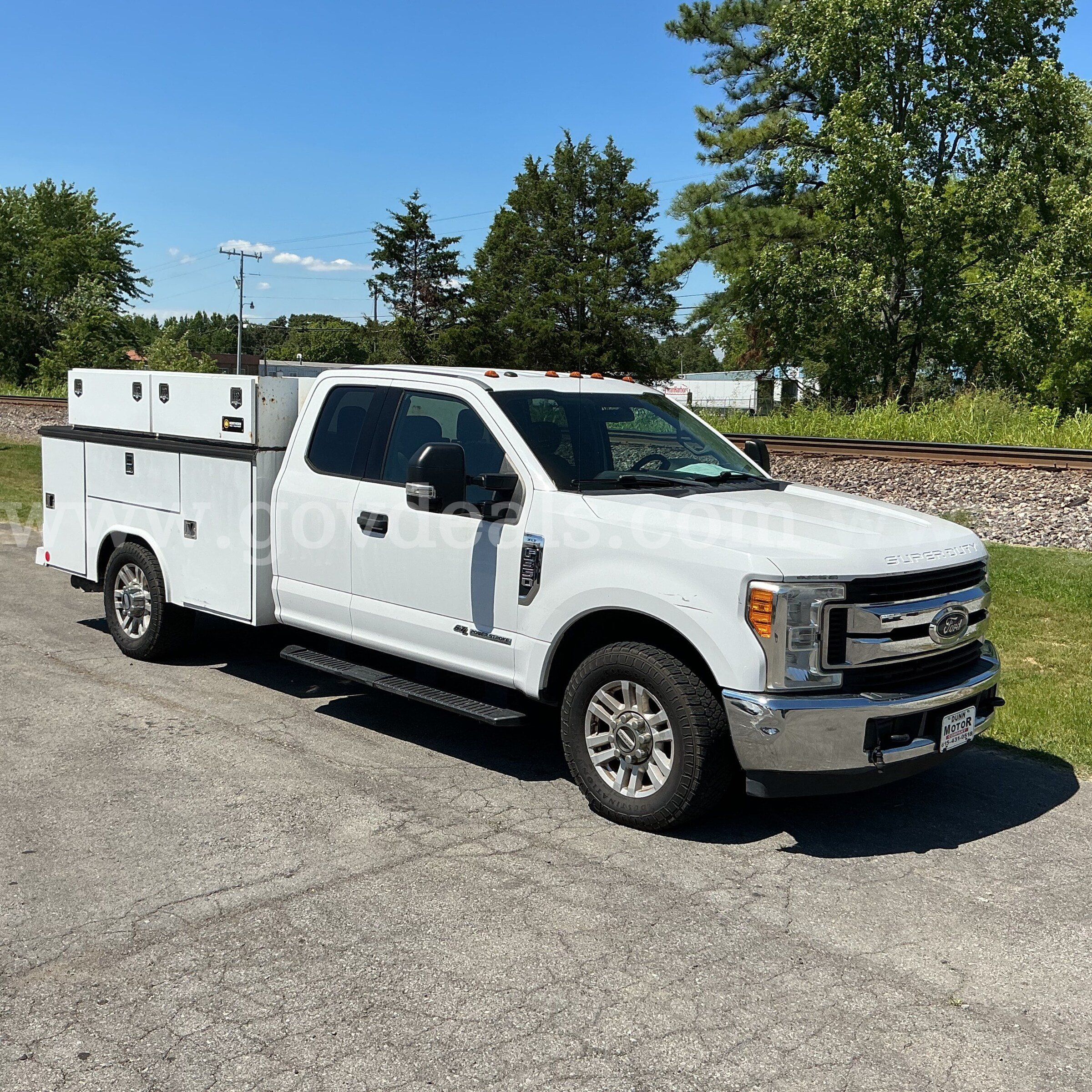 2017 Ford F-350 SD XL SuperCab 2WD