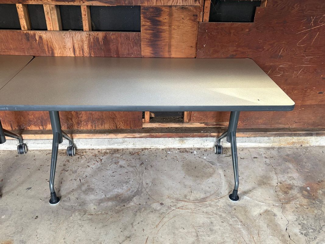 Lot of (6) Used 6' Foldable Tables