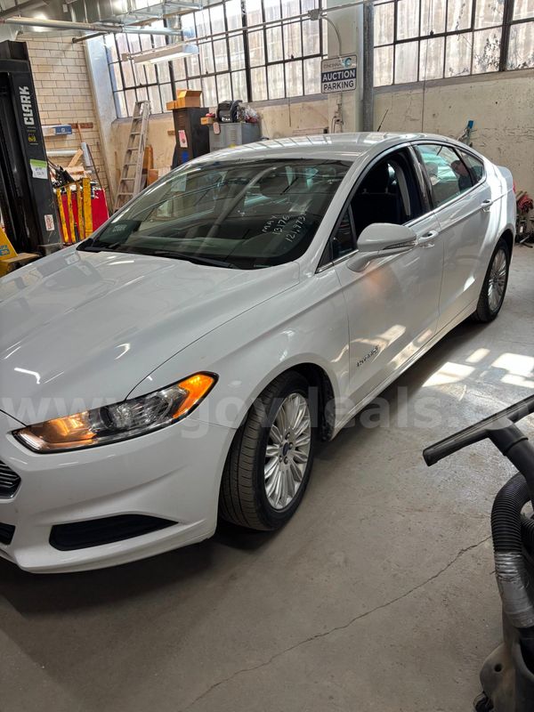 2013 Ford Fusion Hybrid