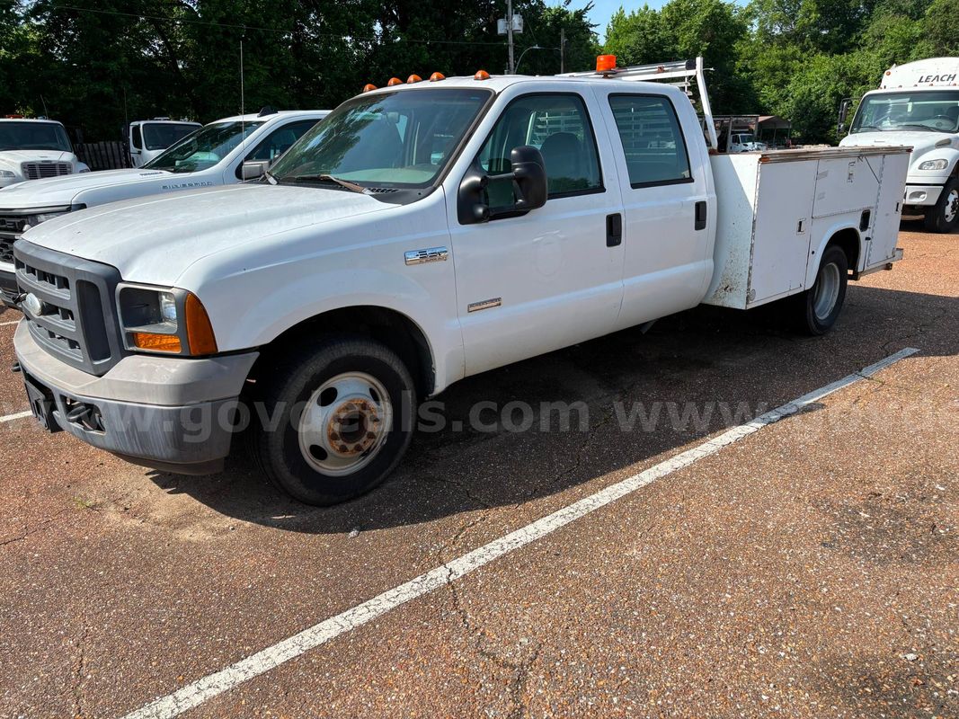 2005 Ford F-350 SD