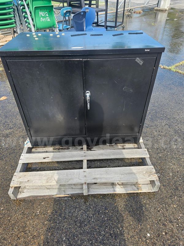 SMALL METAL STORAGE CABINET (NO KEYS) (30IN H X 36IN W X 19IN D)