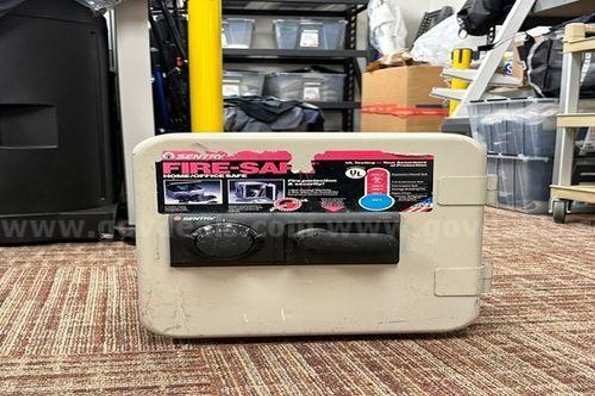 SENTRY Home/Office Fire-Safe (222637 TM)