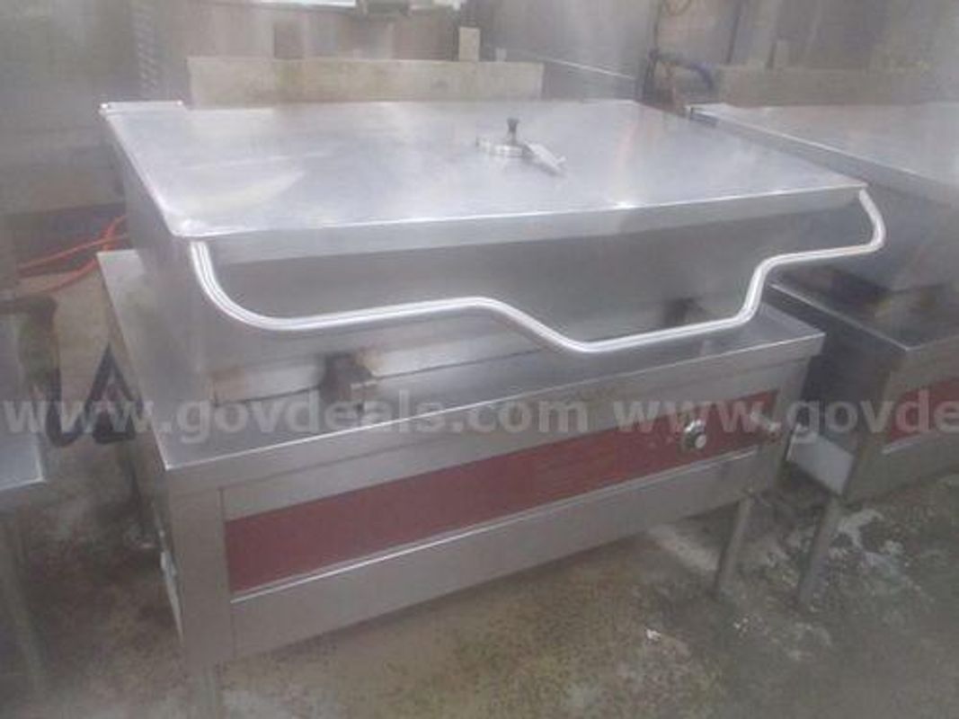 Crown Tilt Skillet (222693 BT)
