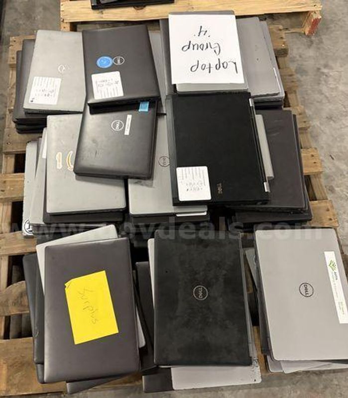 Laptops** NO Hard Drives ** (223222 TM)