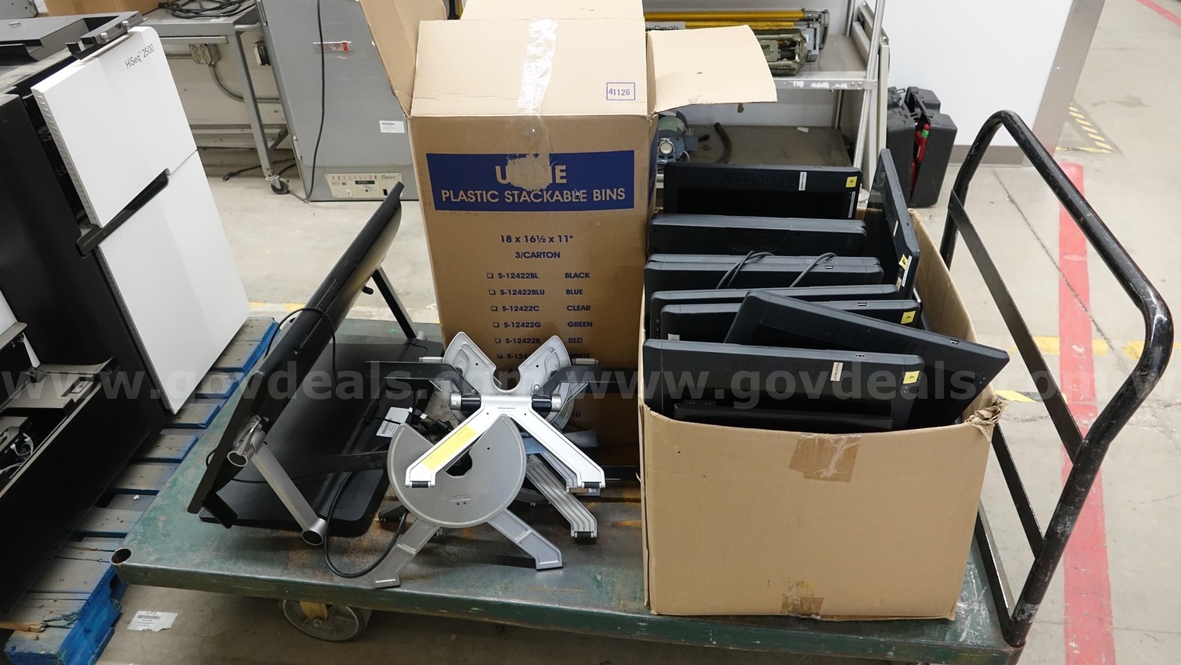 Lot of Wacom Interactive Pen Displays