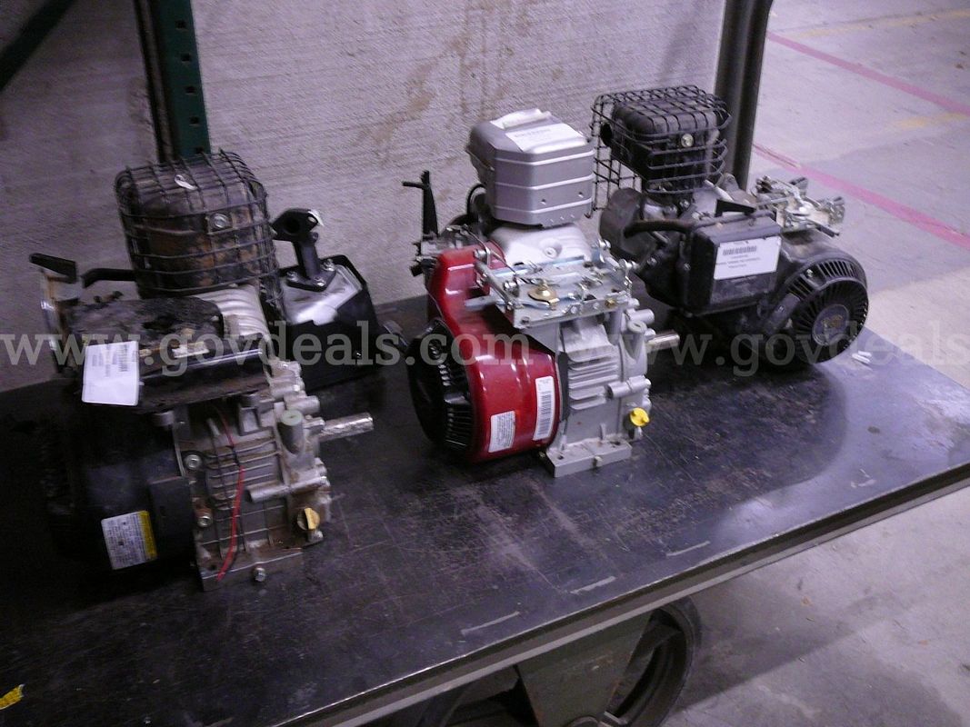 Lot of 3 Briggs & Stratton Vanguard Engines