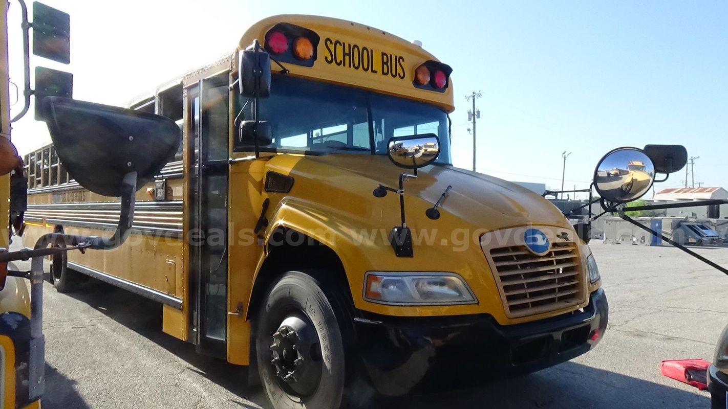 Used 2015 Blue Bird Vision / 003661