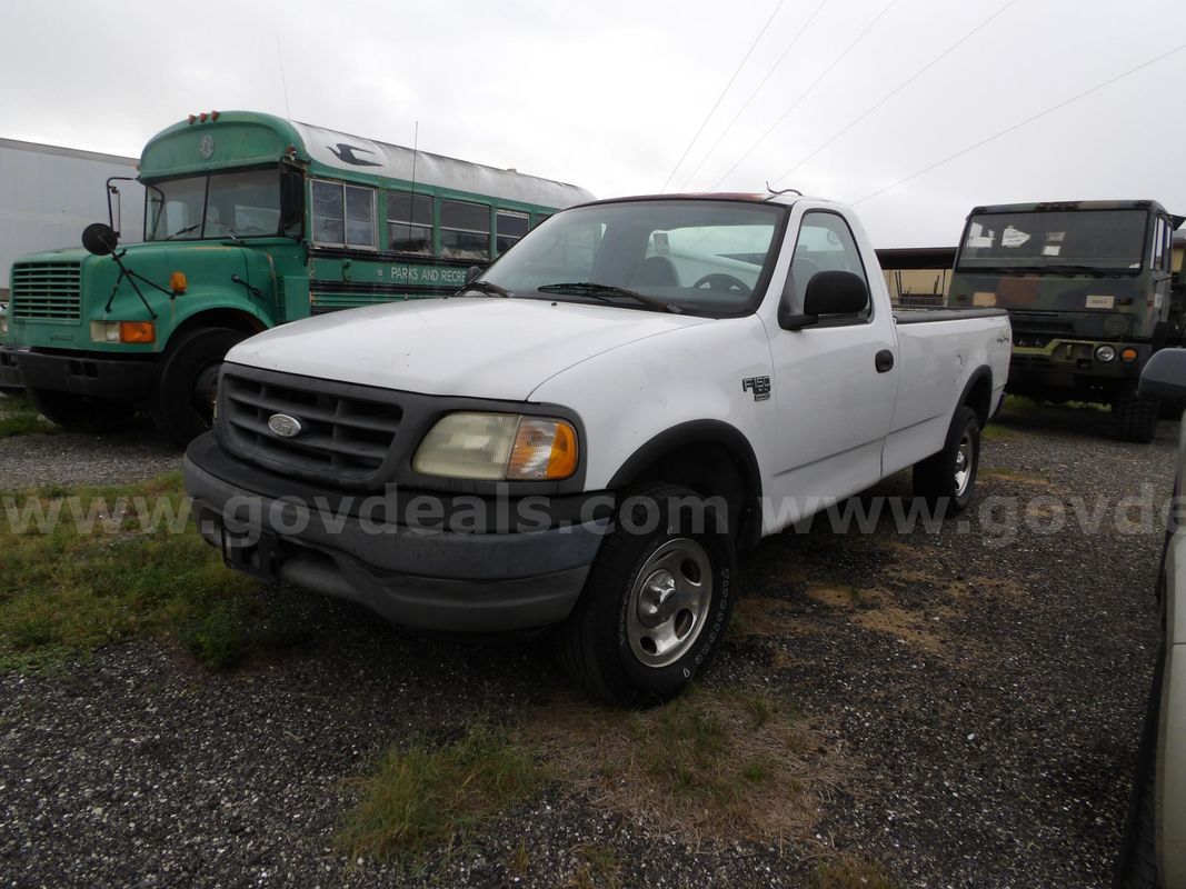 2003 Ford F-150 XL 4WD