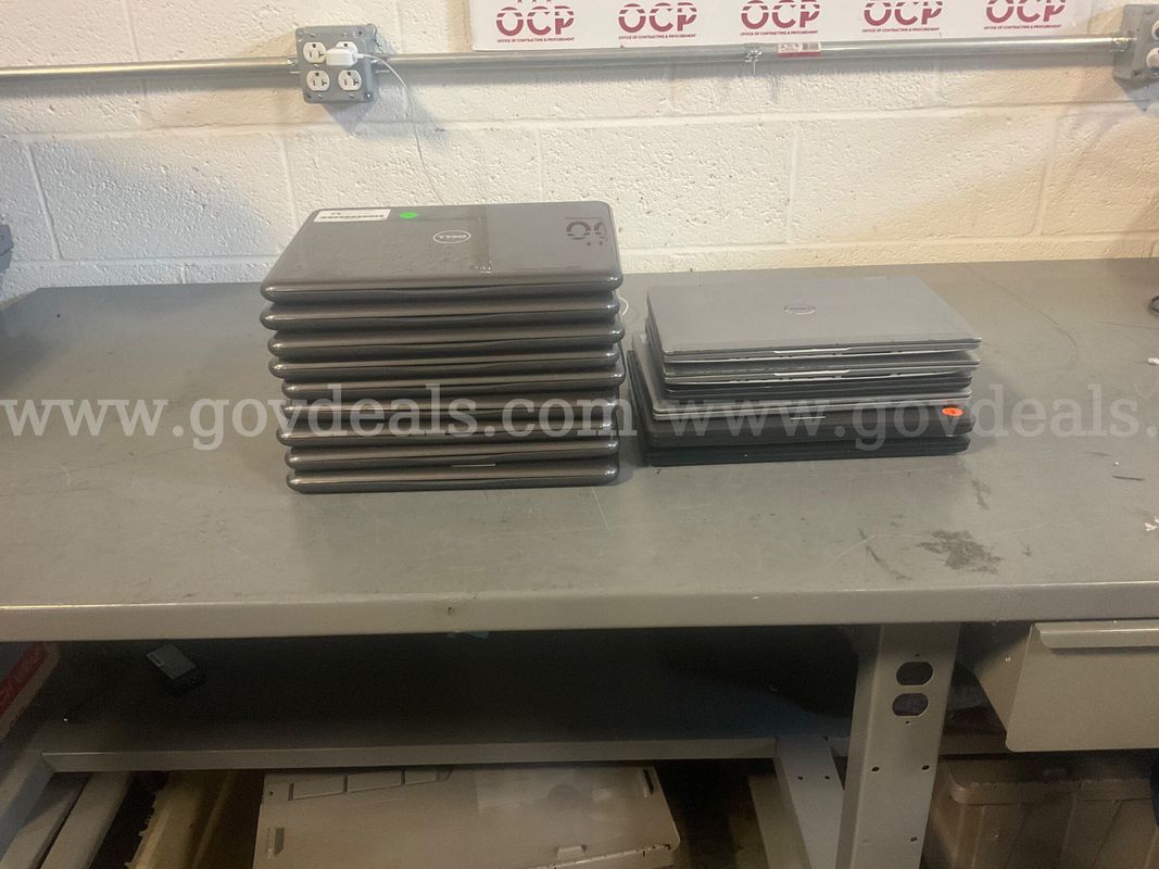 POWERED ON LAPTOPS - 15 units