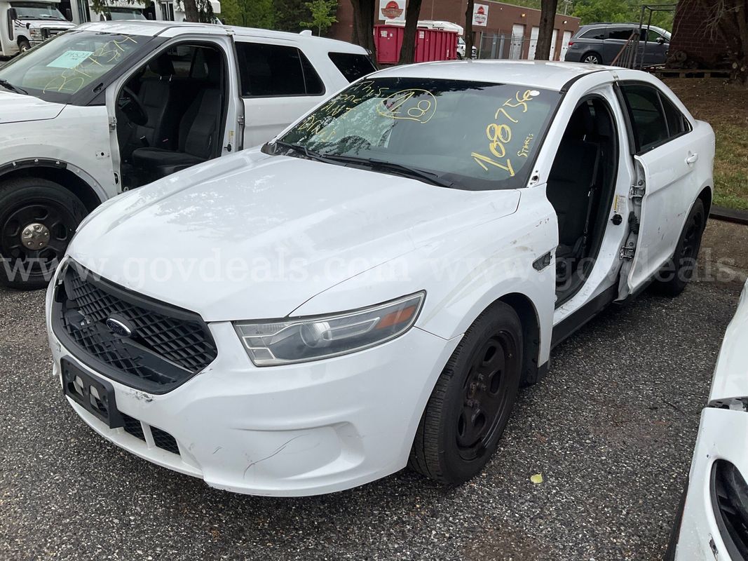 2019 Ford Taurus
