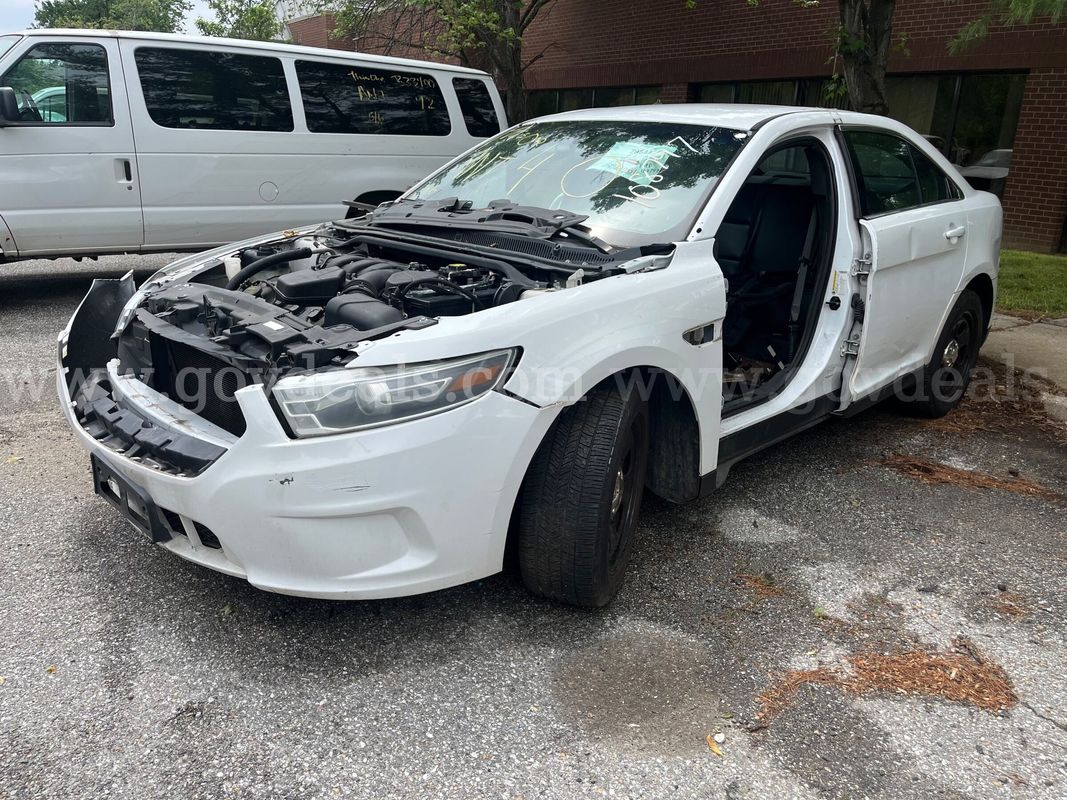 2019 Ford Taurus