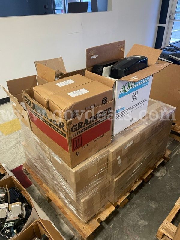 Hand Sanitizer Dispensers - 1 Pallet