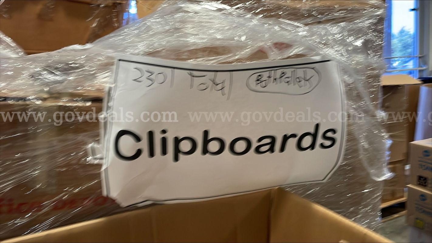 Clipboards - 2 pallets