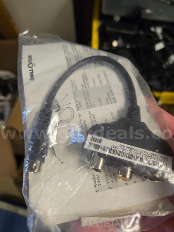 IT - Lot #662 - Dell S Video Adapter