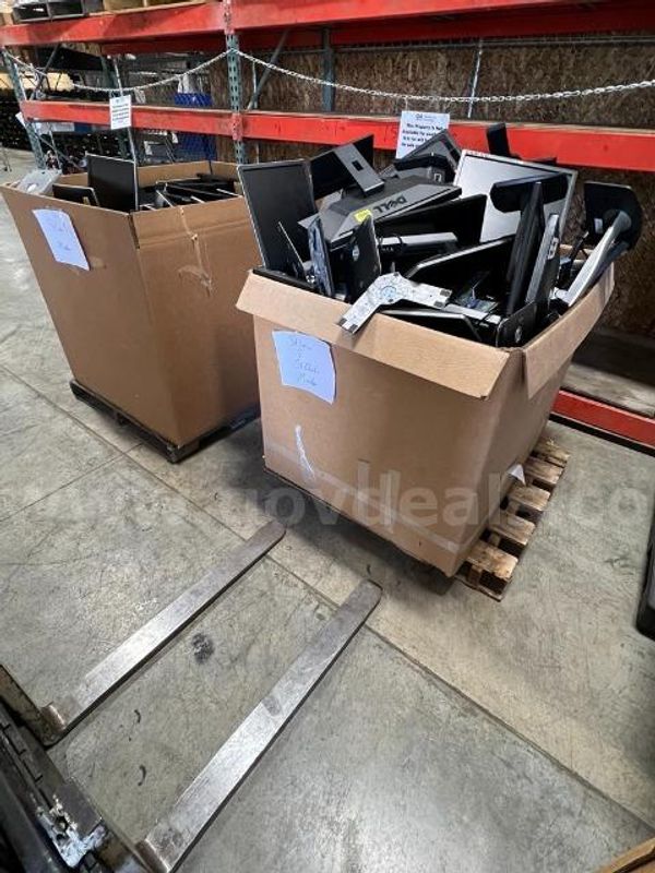 Lot of (80) Dell and HP Brand Monitors.
