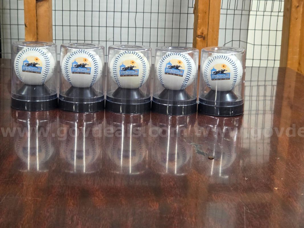 Preakness Baseballs (5), 1950s Racing Publications (10) & Commemorative Preakness Collins Glasses #144 (50)