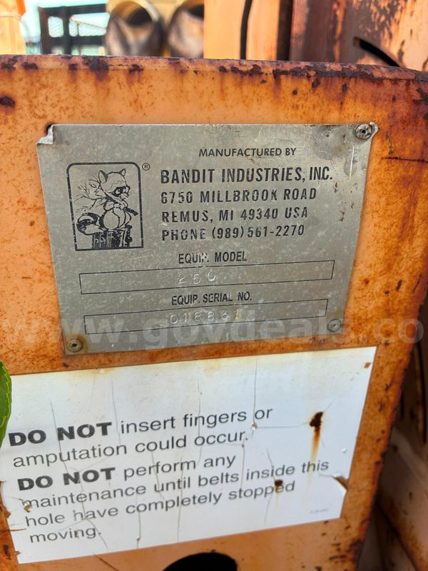 Bandit Model 250 Woodchipper