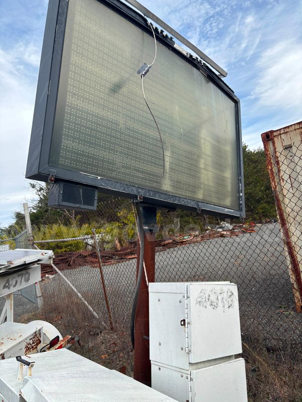 American Sign Company Portable Radar Trailer (DAMAGED NOT WORKING)