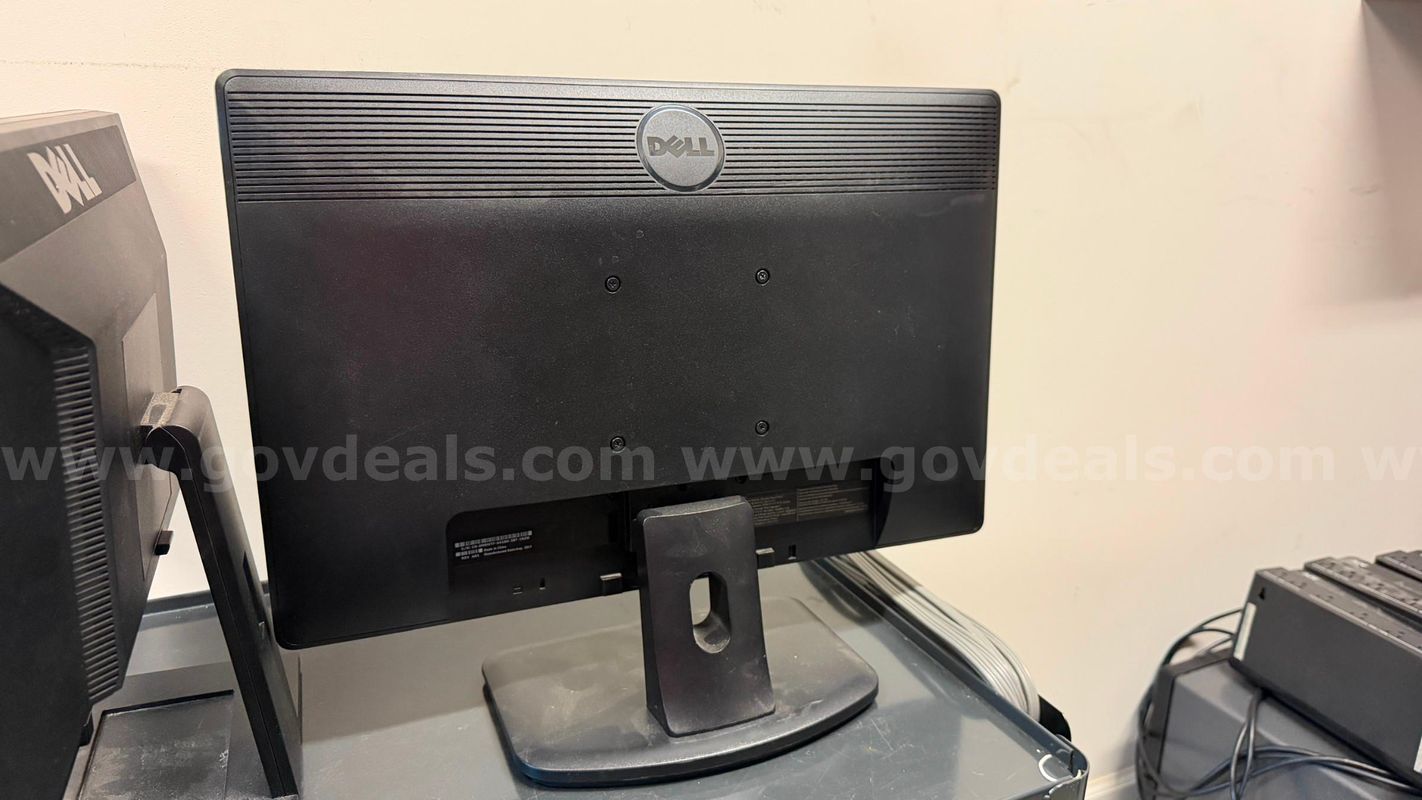 9 Dell E2213c & 1 Dell E2214Hb 22" Monitors