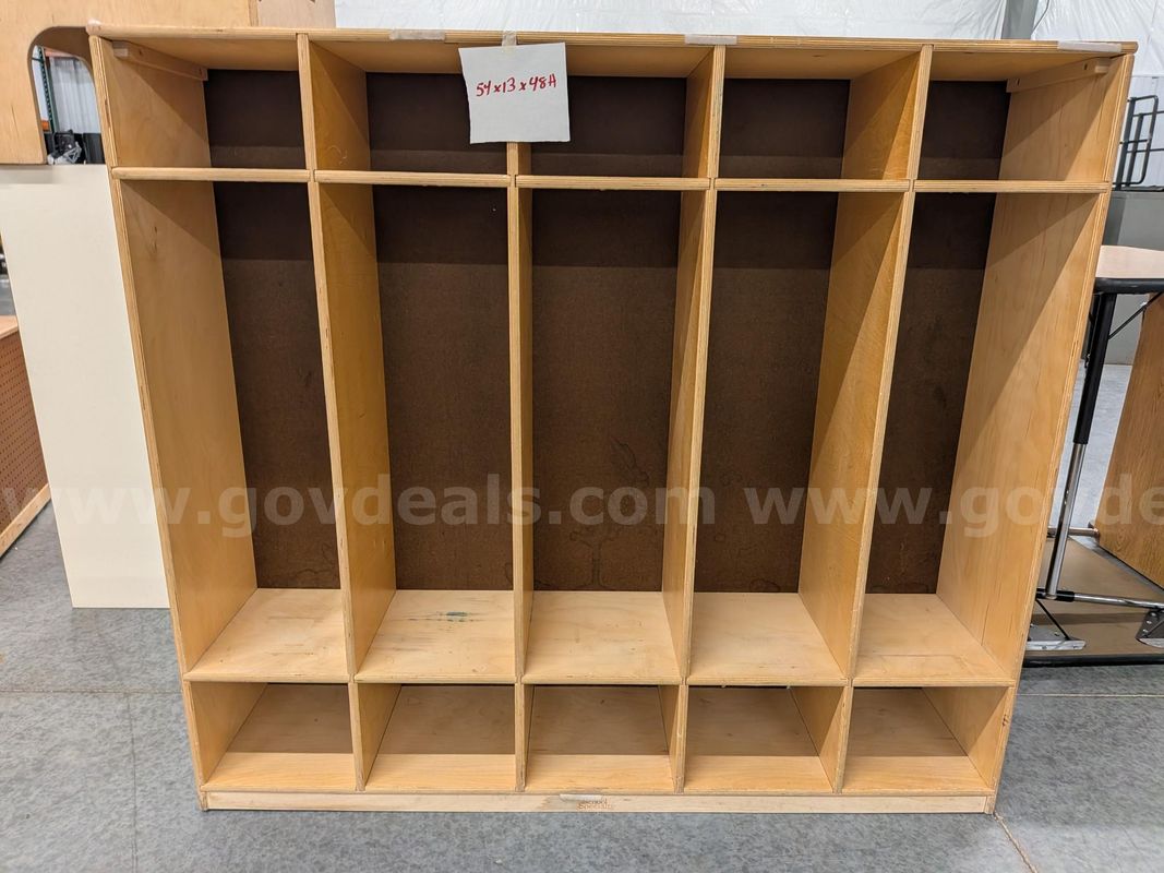 Children's cubbies 54x13x48