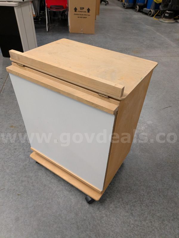 Short Rolling craft pedestal with chalk, felt, and white board