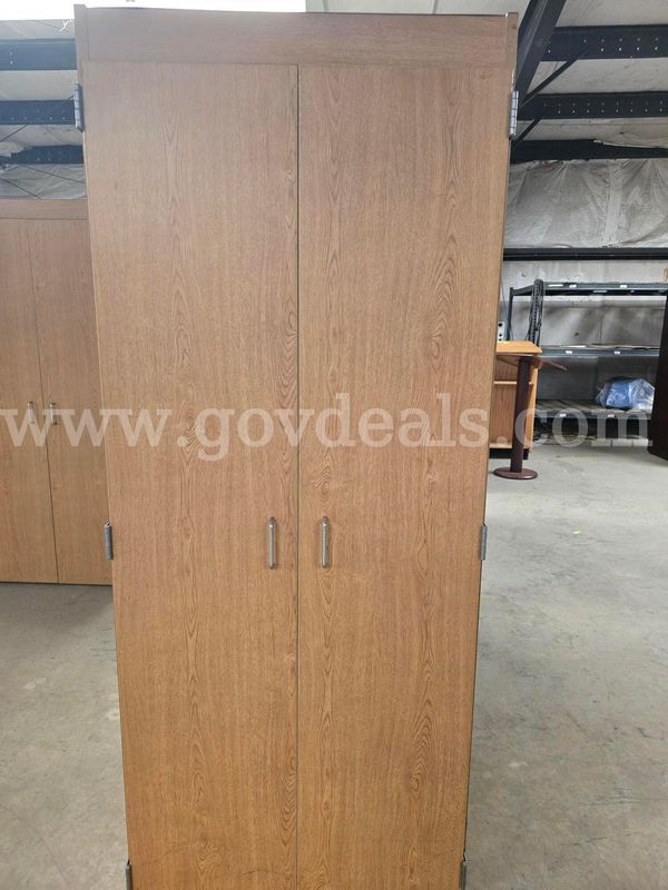 wardrobe 2 door wood laminate AR26037842-012 Lot 0623 1each