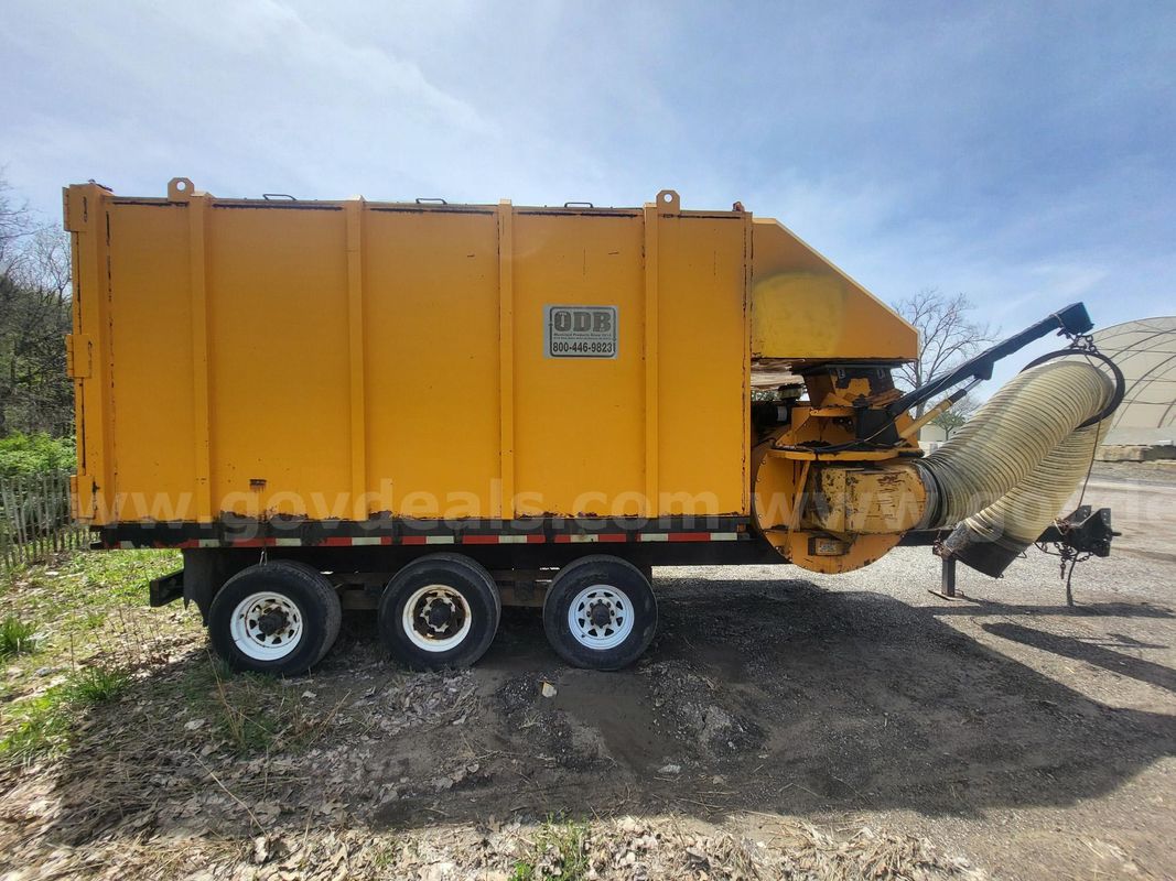 25 yard ODB leaf collection trailer