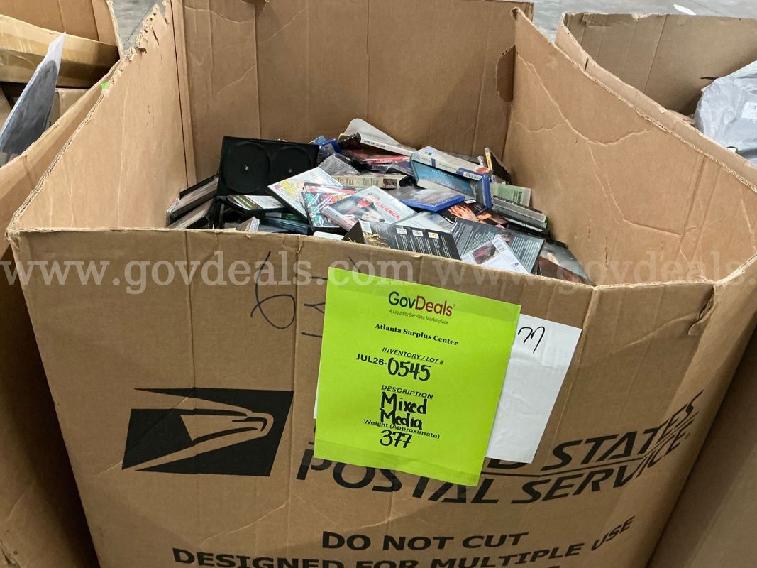 Media: "used' Mixed Media (JUL26-0545)