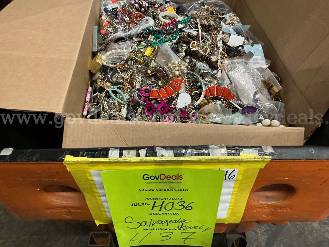 Jewelry: Jewelry "Salvageable" (JUL26-H036)