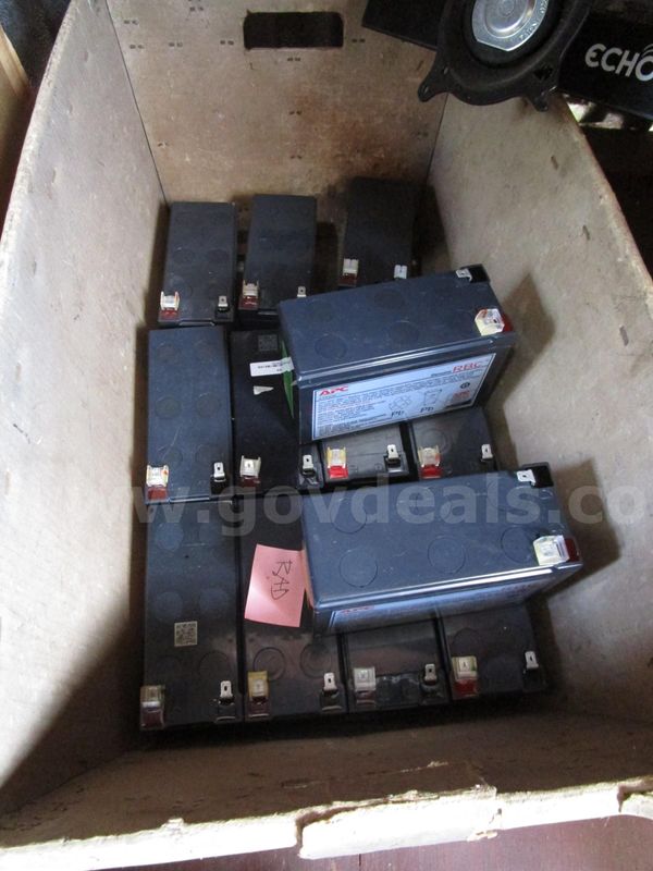 (13) Used Apc Batteries