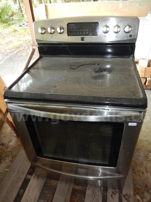 Used (1) Kenmore Stove Top And Oven With Storage Drawer, 79092903013
