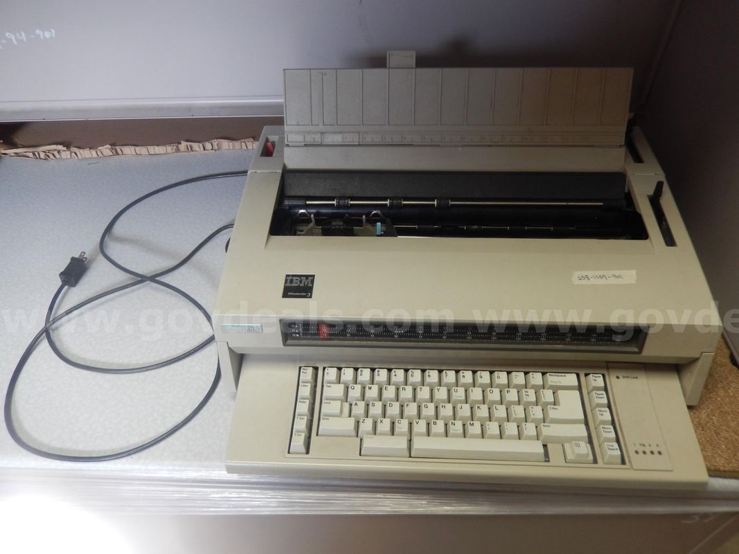Used (1) Ibm Wheelwriter Electric Typewriter, 674x