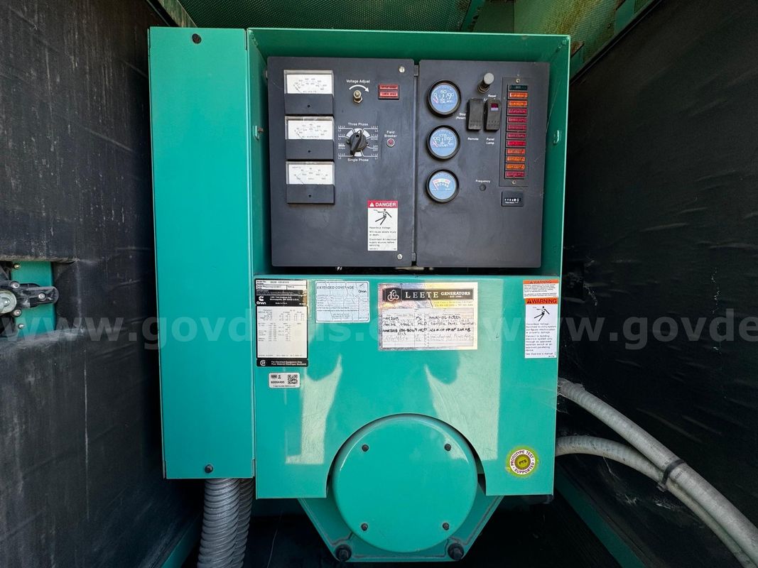 Cummins / Onan Quiet Site II Generator - 120/208V , Diesel