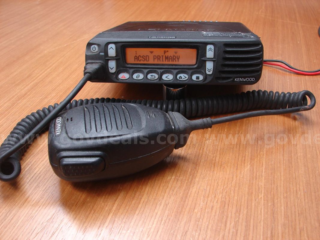 Kenwood NX-700 H-K with KMC-35 Mic