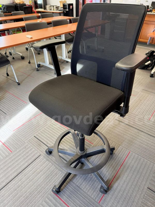 HON Ignition Series Low Back Task Stool
