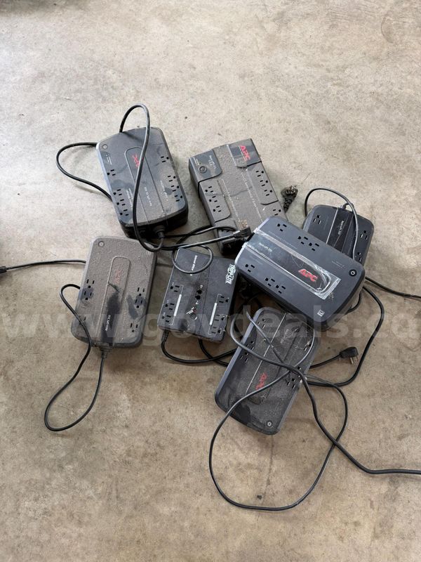 Lot of (7) UPS