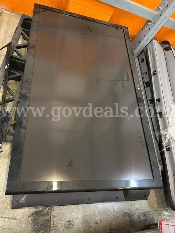 Large Tvs/monitors on a power stand