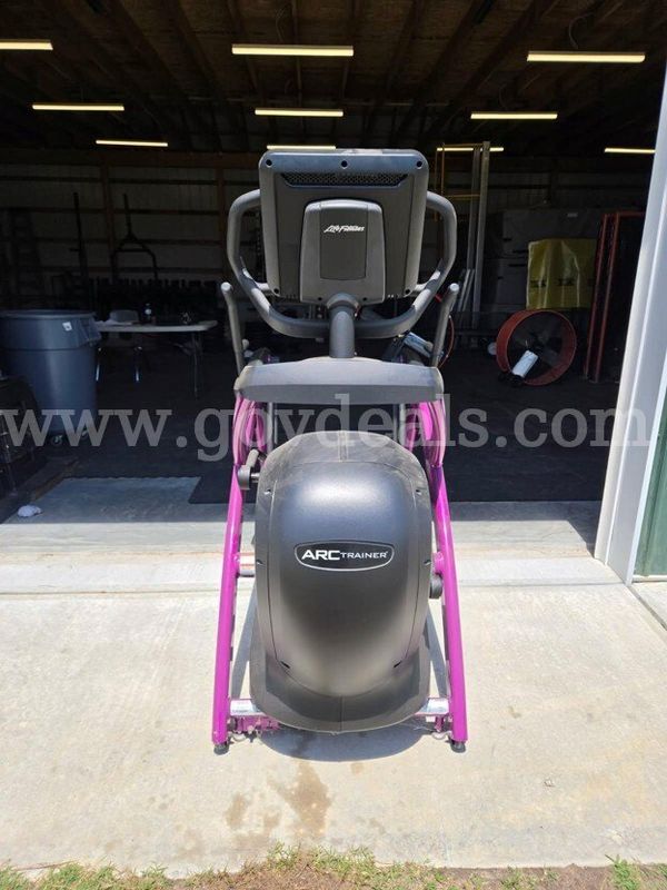 Life Fitness Arc Trainer